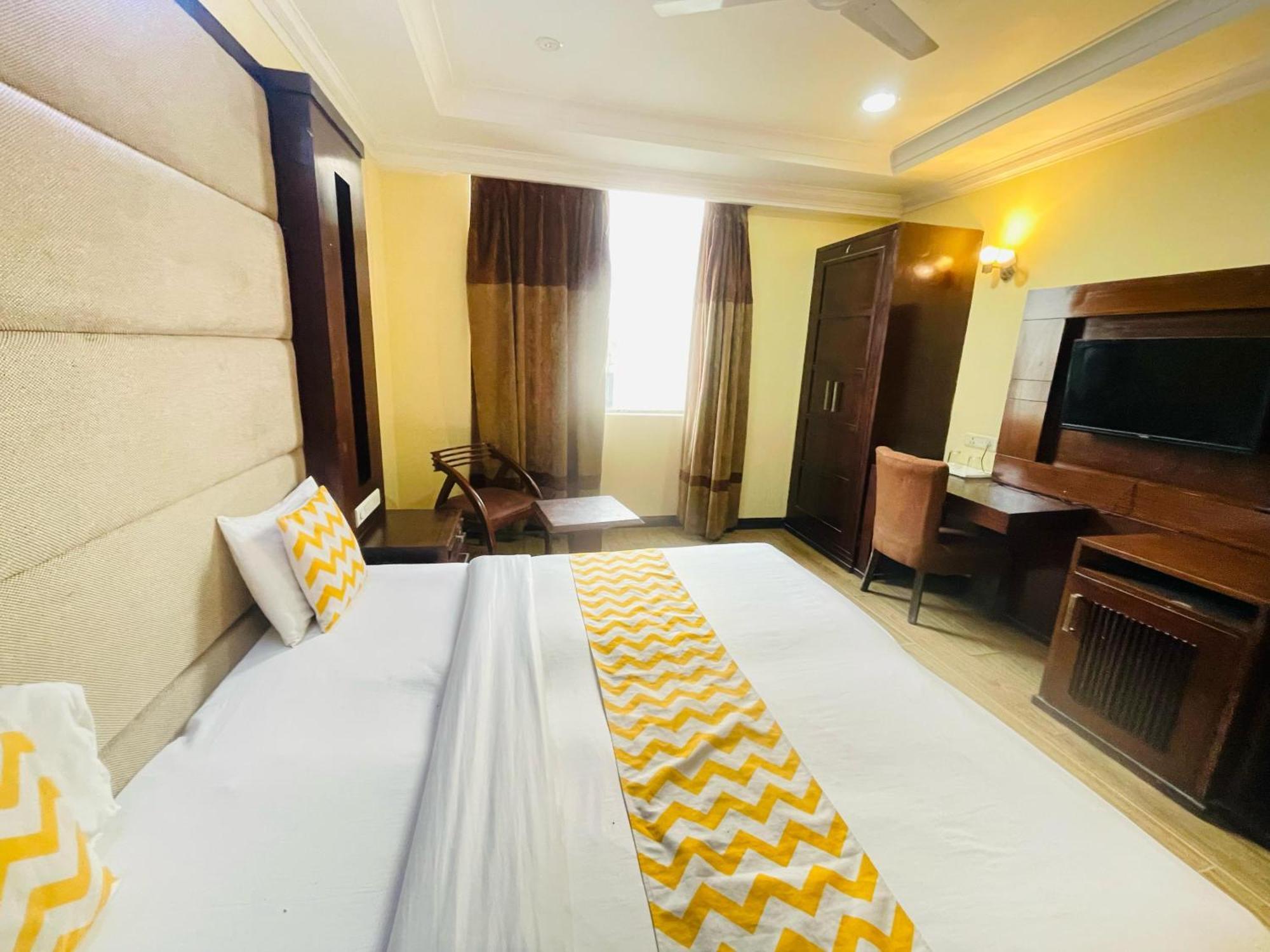 Imperial - Nehru Place Apartment